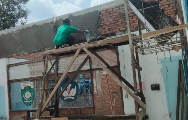 Diduga Tak Sesuai Spesifikasi, Proyek SDN 60 Bungo Didesak Diaudit